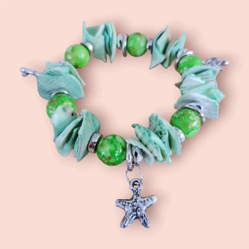 Armbånd af skaller