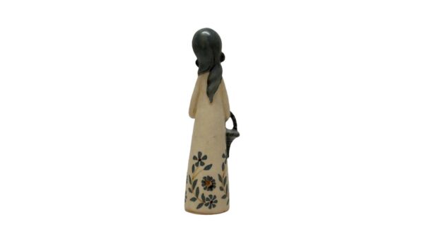 Vintage figur af en kvinde der bærer kurv til blomster - Billede 2