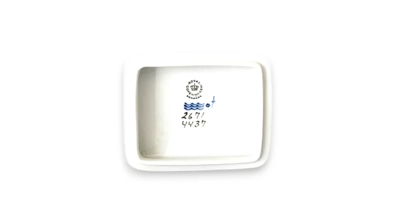 Fin Box med låg Royal Copenhagen nr 2671-4437