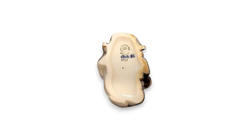 To Lam der sover Royal Copenhagen figur nr. 2769