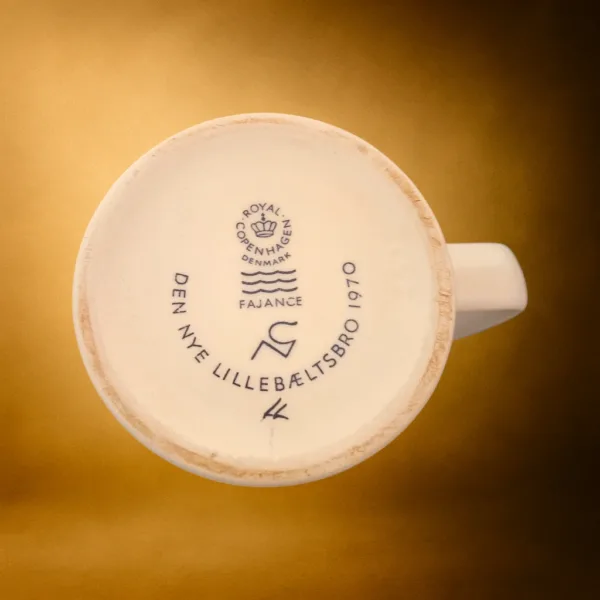 Krus med ny Lillebæltsbro, Royal Copenhagen