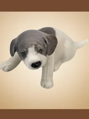 charmerende Royal Copenhagen Figur af Pointer Hvalp No. 1311.