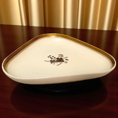 Royal Copenhagen Liselund (Gammel) Lille Trekantet fad