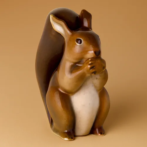 egern no 982-Photoroom (1) Royal Copenhagen figur nr. 982 – sødt