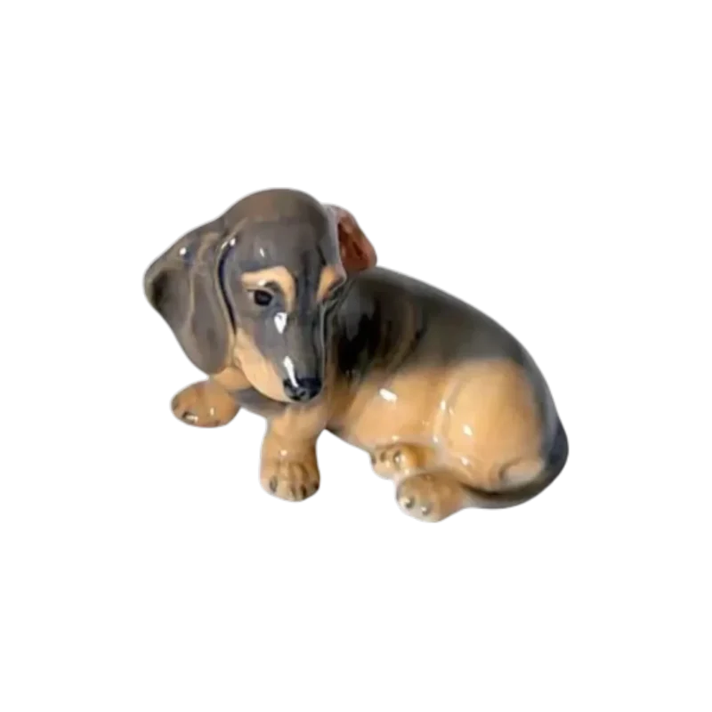 sød gravhund fra royalcopenhagen nr. 3140