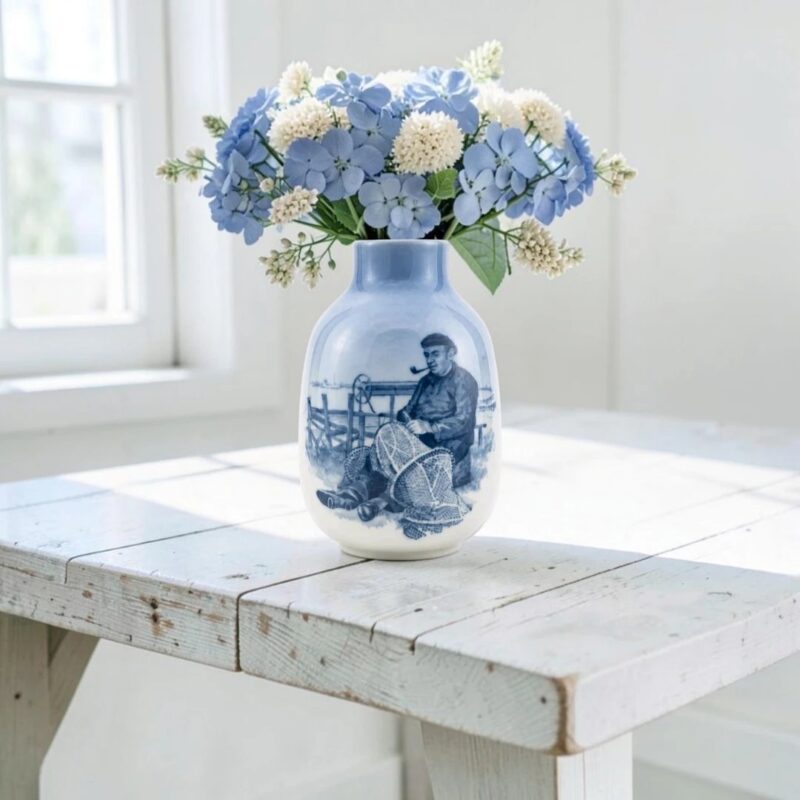 Royal Copenhagen Vase med Fiskermotiv – Håndmalet