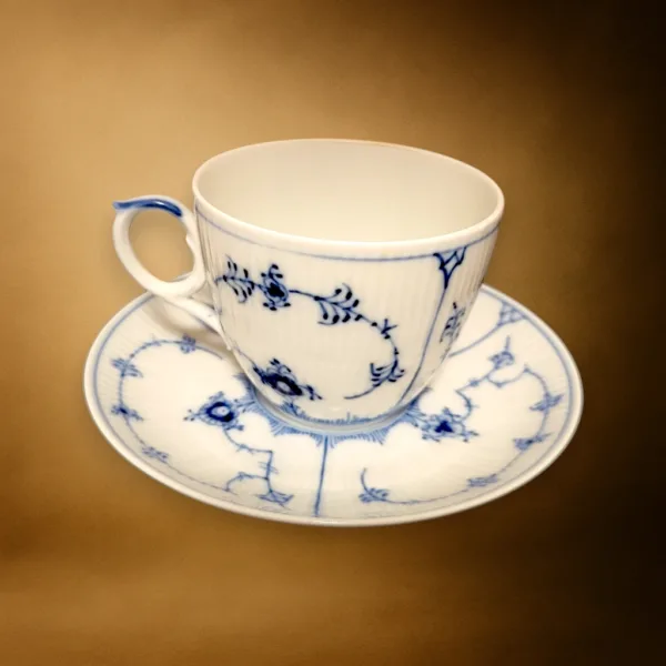 Stor Musselmalet Riflet kaffekop sæt fra Royal Copenhagen. 1/78.