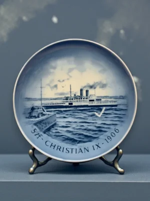 Dampskibsfærgen S/F Christian IX 1908 -fra Royal Copenhagen-forside