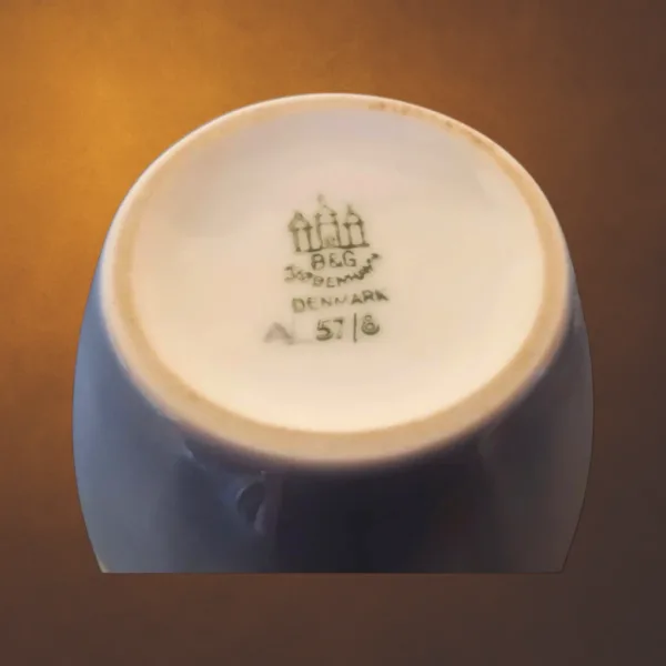 Royal Copenhagen Vase Liljekonval – Håndlavet Elegance 15 cm