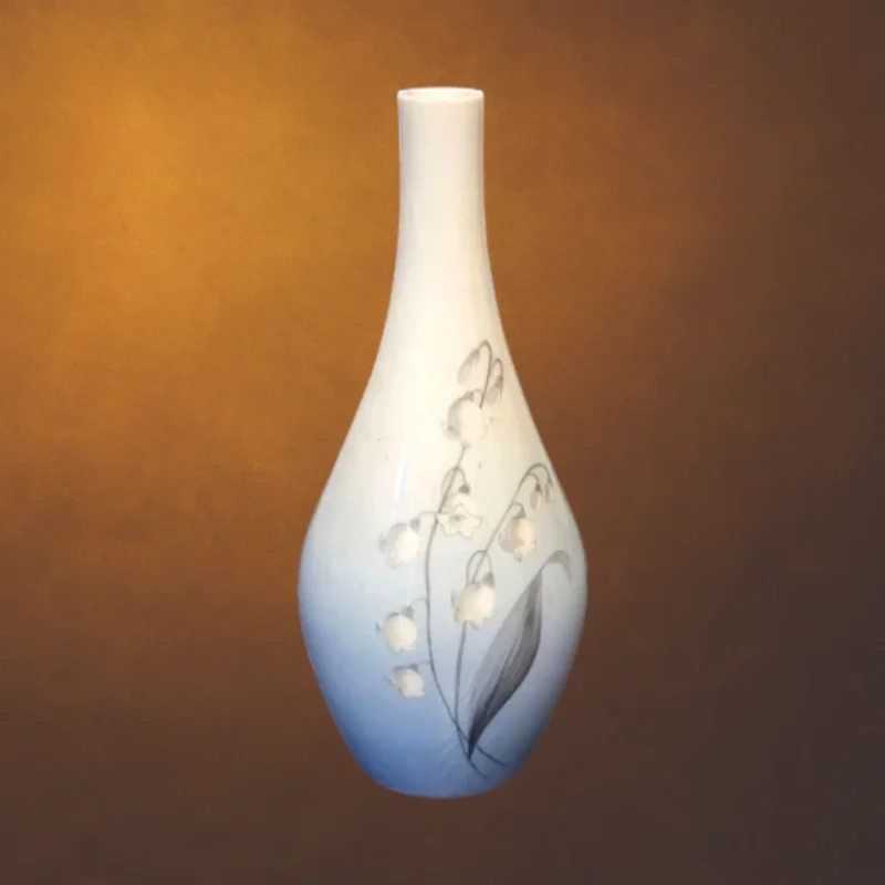 Royal Copenhagen Vase Liljekonval – Håndlavet Elegance 15 cm