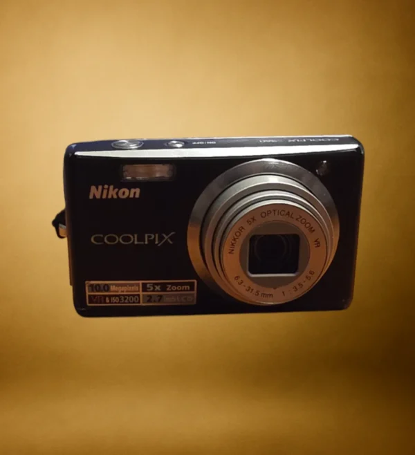 Nikon cool pix kamera med optisk zoom