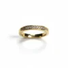 Elegant guldbelagt ring med syntetisk zirkonsten i gaveæske, EU str. 54-front