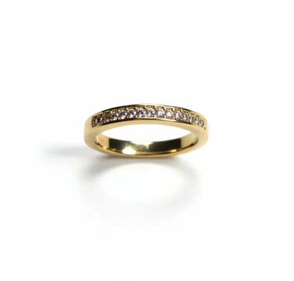 Elegant guldbelagt ring med syntetisk zirkonsten i gaveæske, EU str. 54-front