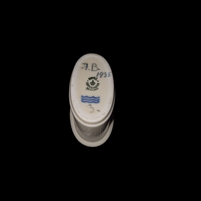 Royal Copenhagen Njal tandstikholder porcelæn 7B-bund