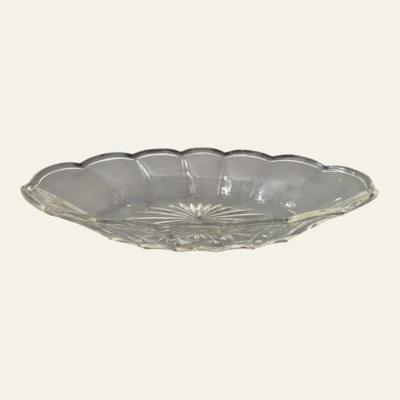 Oval glasskål klar glas med muslingekant og sleben stjerne - side